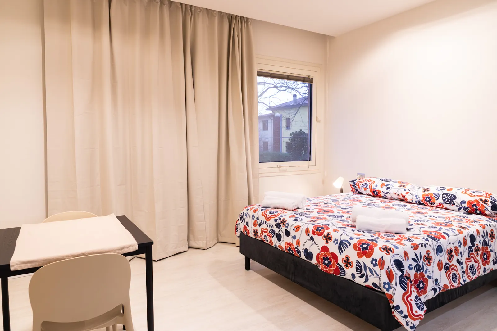Camera con letto matrimoniale, Studio Small